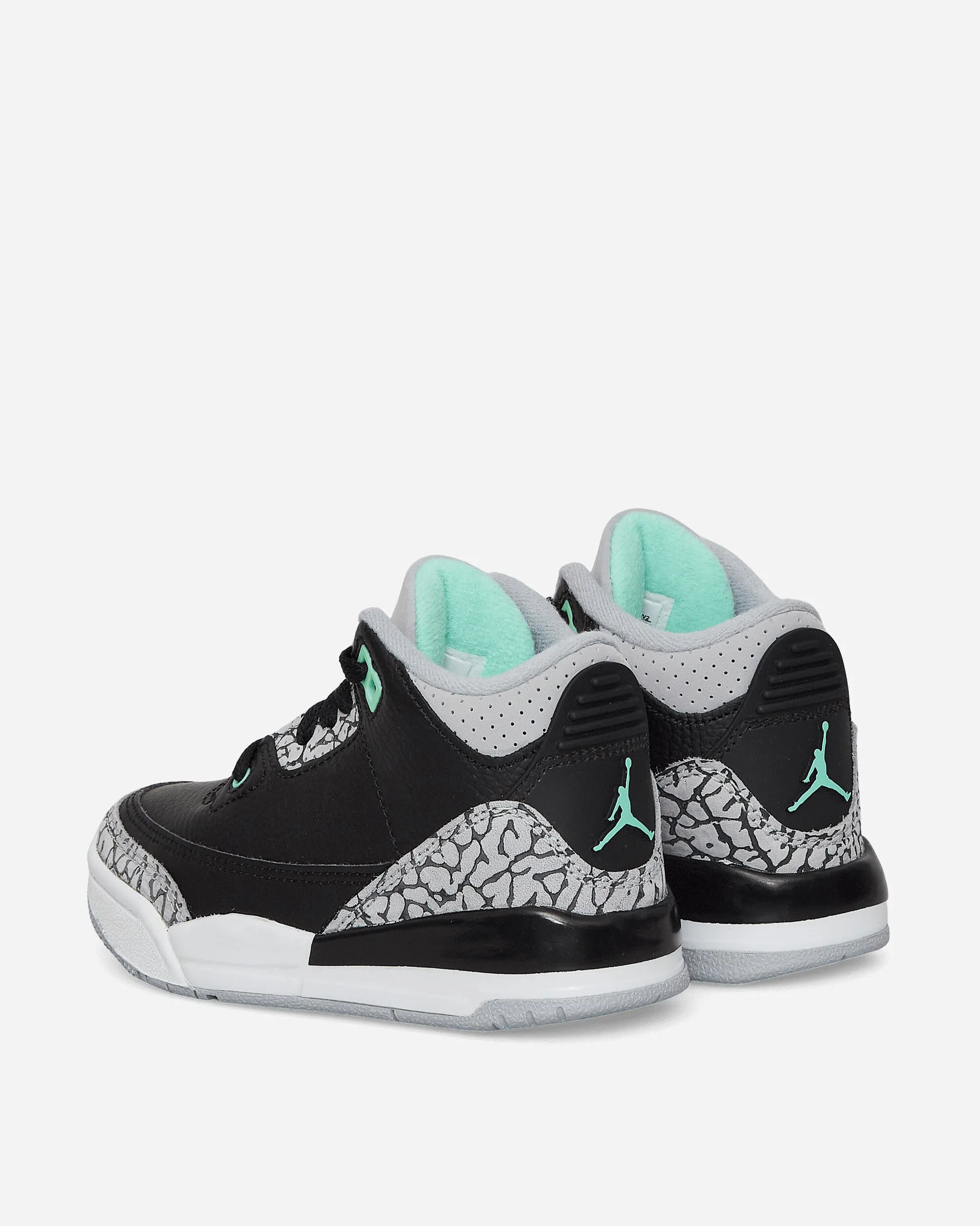 Air Jordan 3 Retro (PS) Sneakers Black / Green Glow