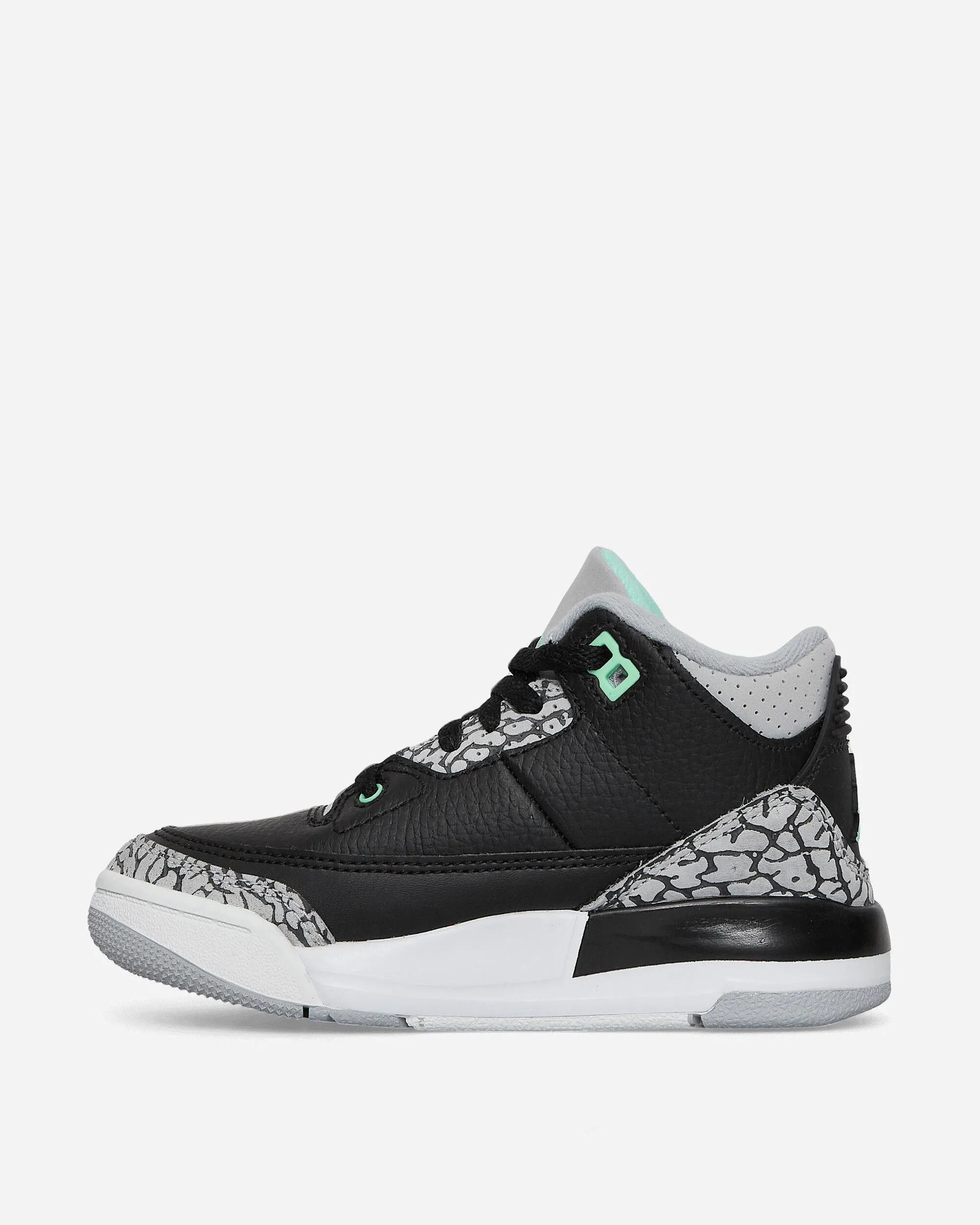 Air Jordan 3 Retro (PS) Sneakers Black / Green Glow