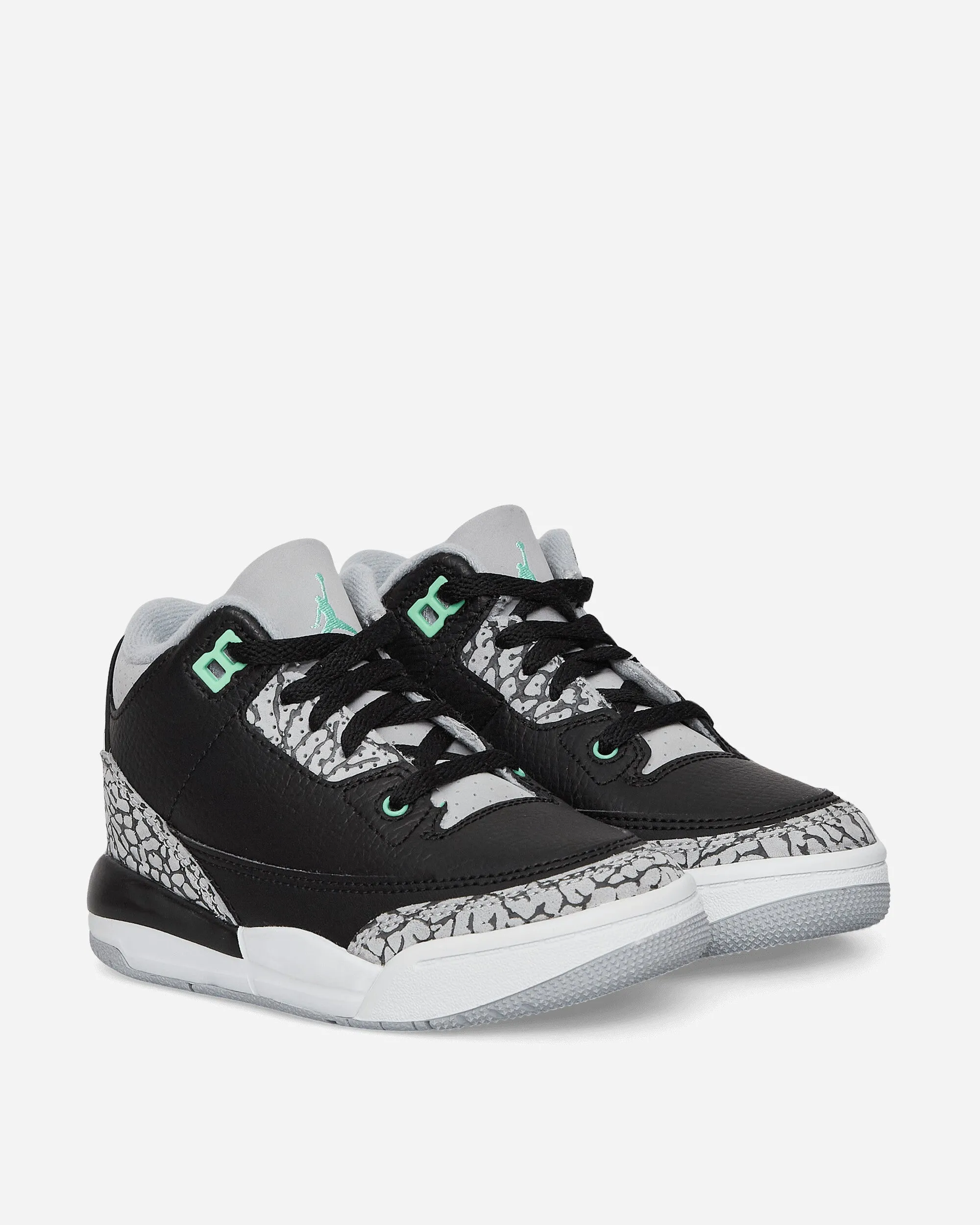 Air Jordan 3 Retro (PS) Sneakers Black / Green Glow