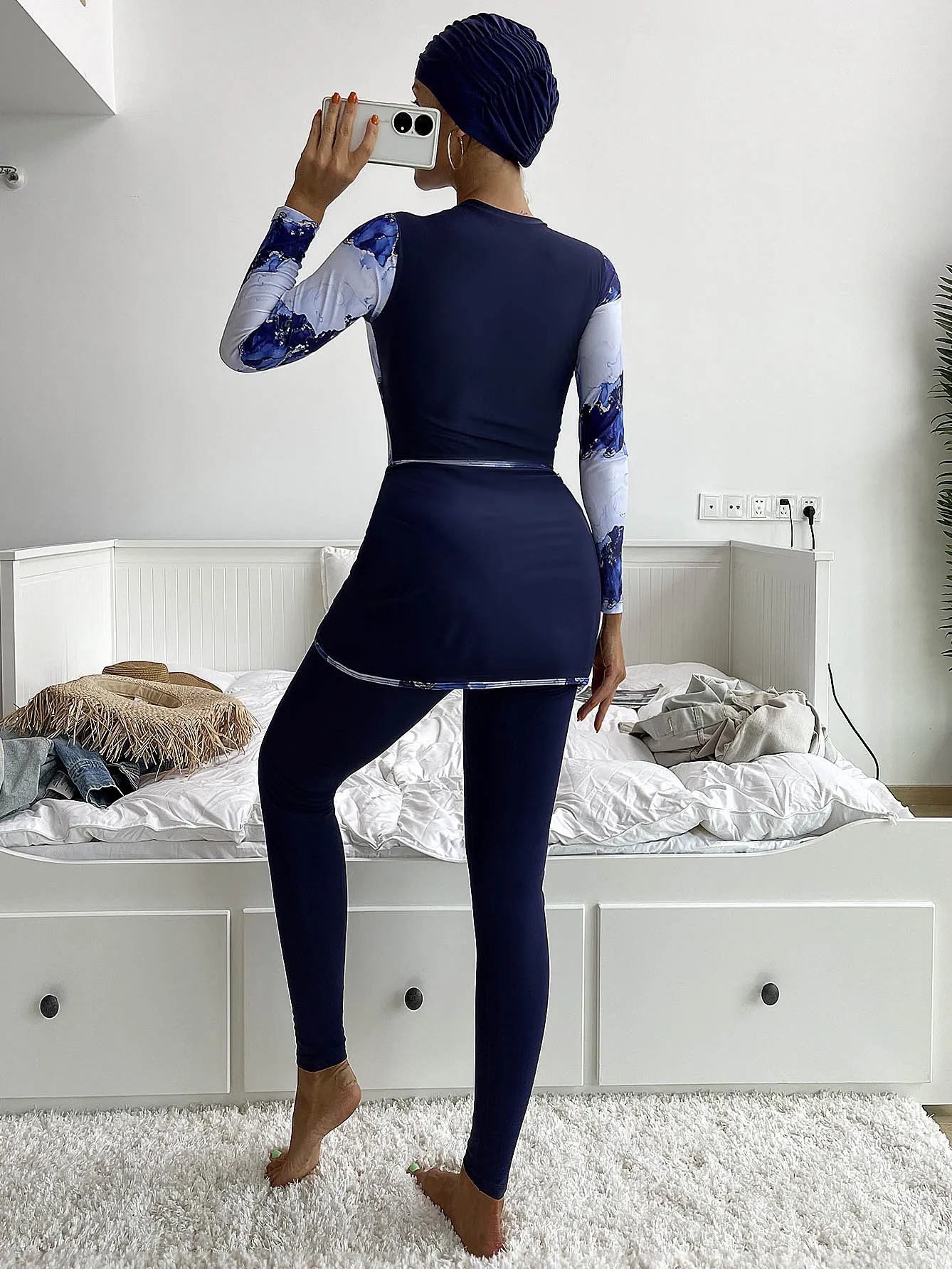 All-over printed conservative swimsuit, three-piece swimsuit UPF50  Rash Guard
