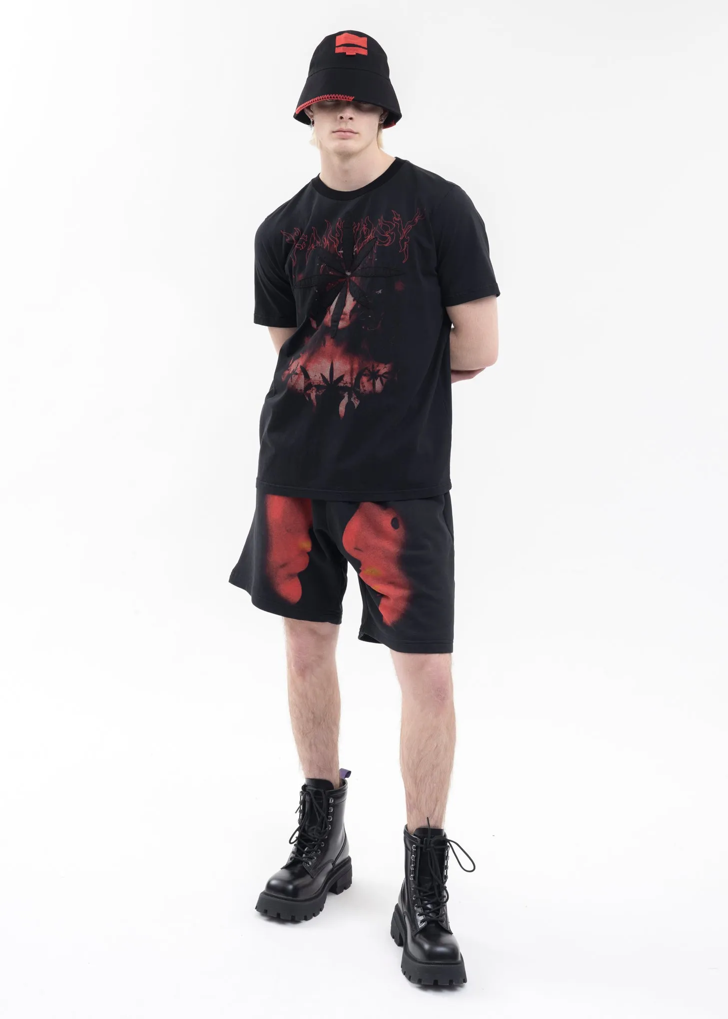 BLACK KISS SHORTS