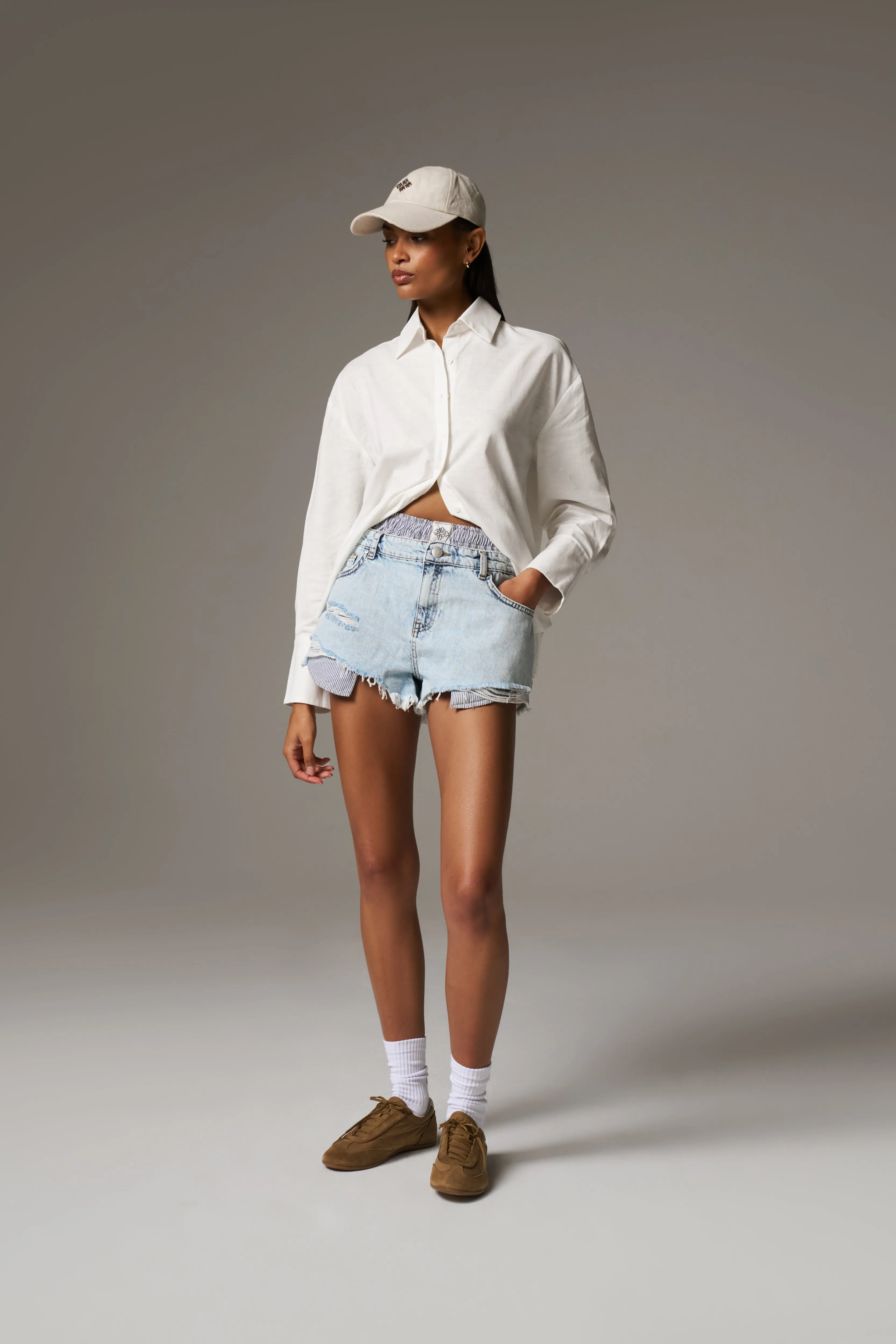 BOXER WAISTBAND DENIM SHORTS - LIGHT BLUE WASH