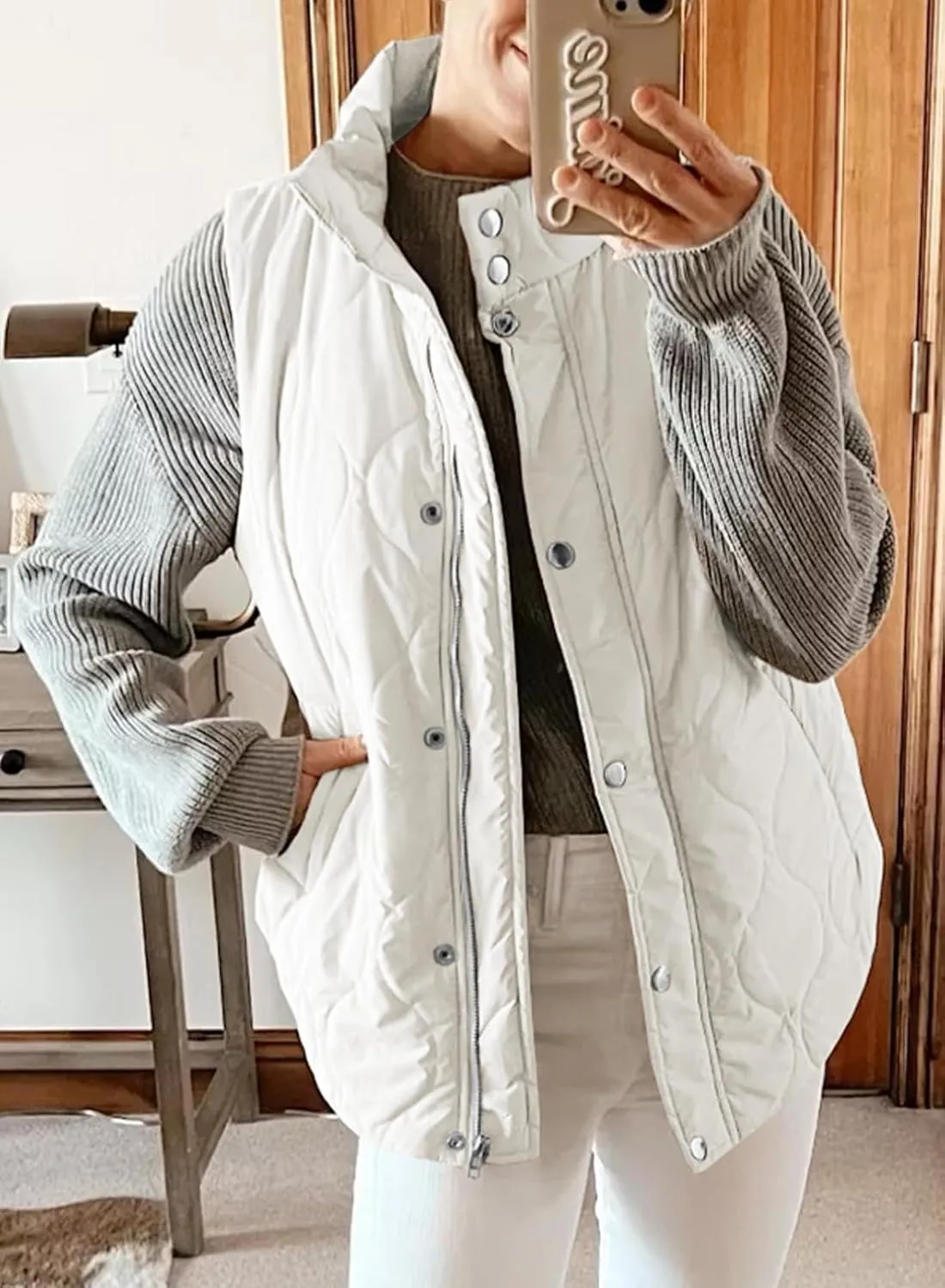 EVALESS Cropped Puffer Vest Women Lightweight Quilted Stand Collar Sleeveless Jackets Fall Spring 2025 Button Zip Up Coat