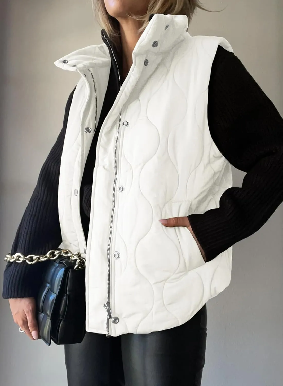 EVALESS Cropped Puffer Vest Women Lightweight Quilted Stand Collar Sleeveless Jackets Fall Spring 2025 Button Zip Up Coat