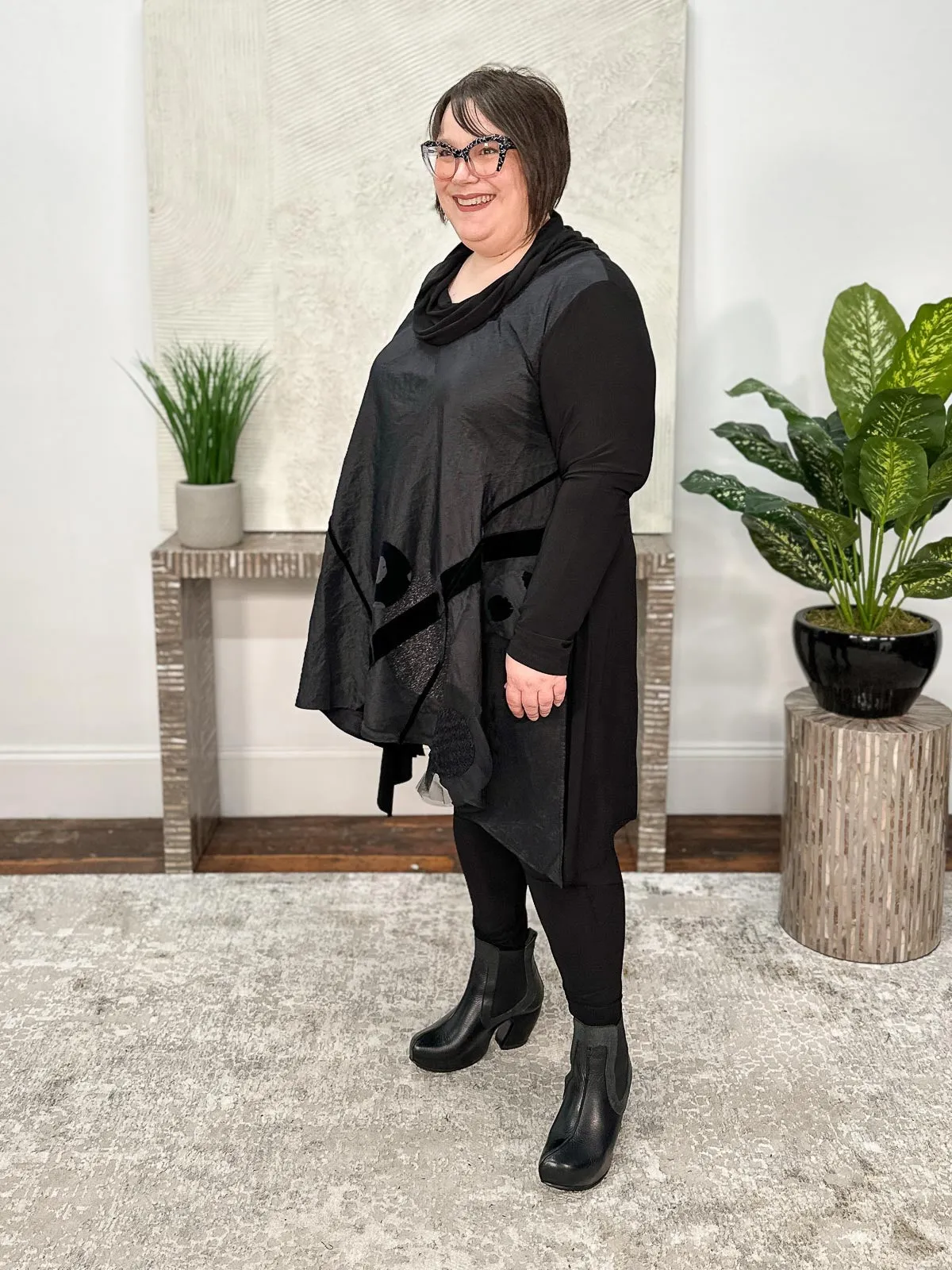 Imperia Tunic, Black