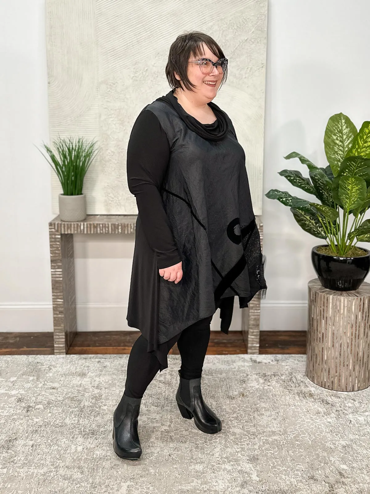 Imperia Tunic, Black