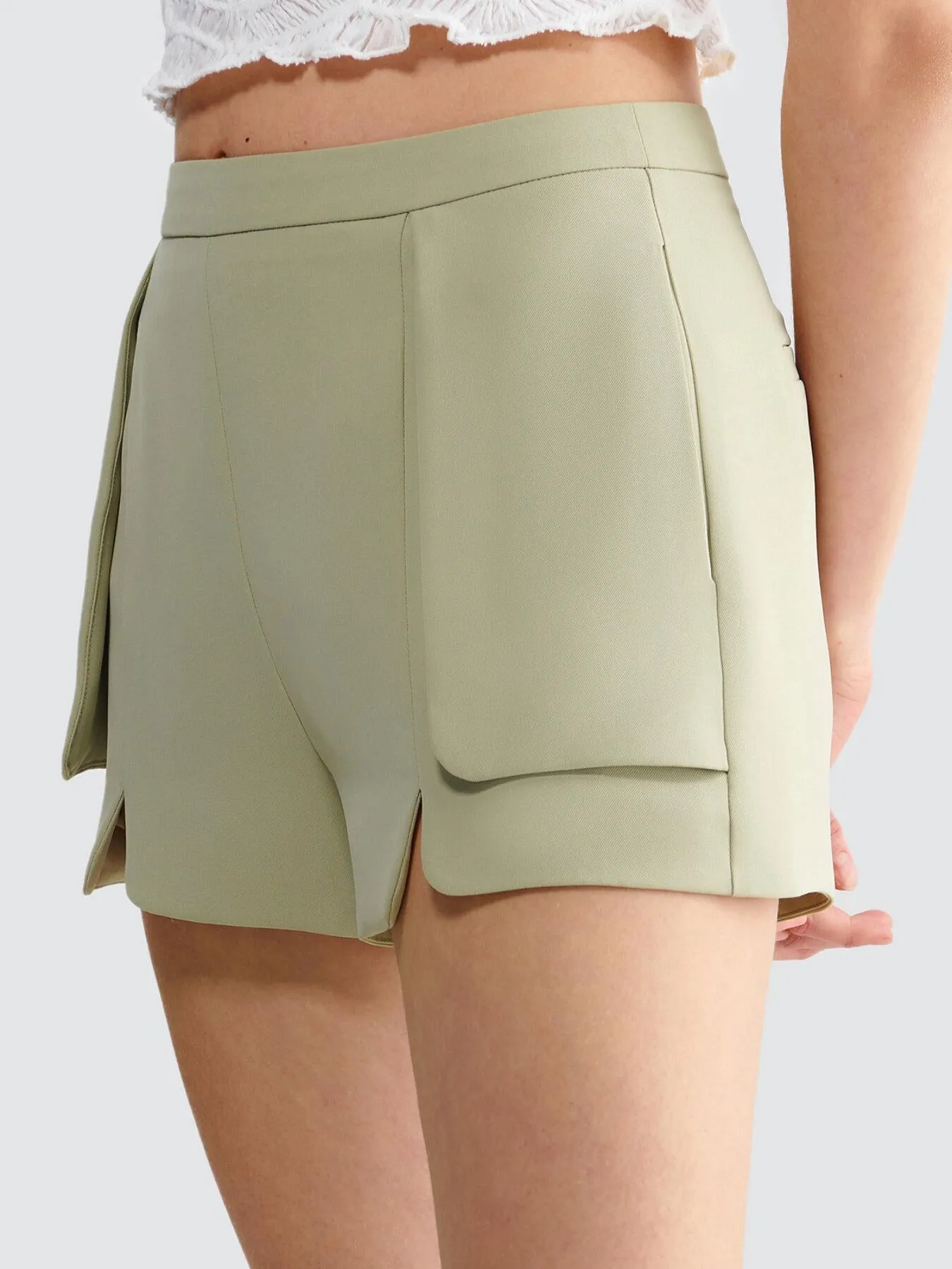 Pocket Zipper Back Split Shorts