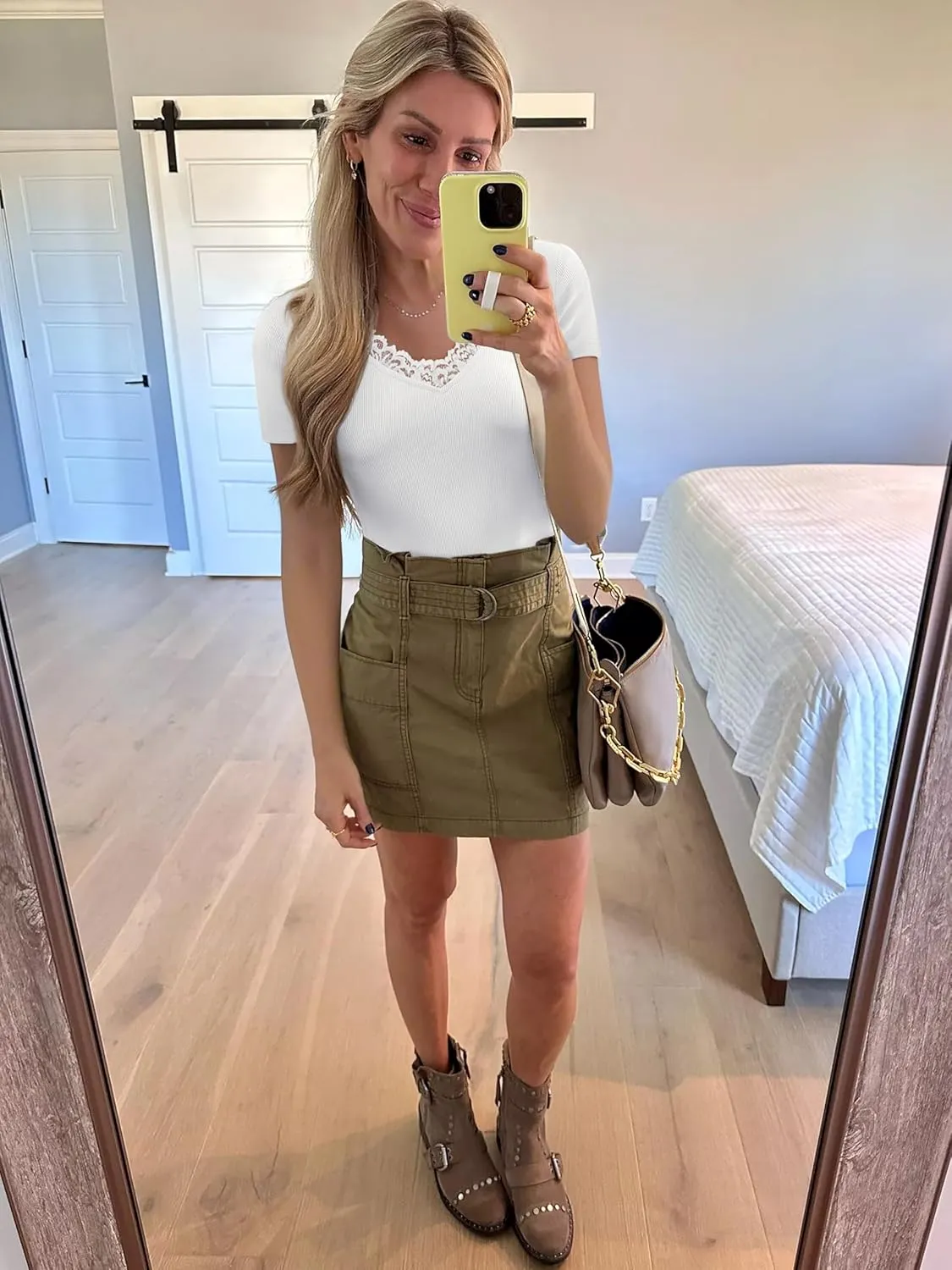 Women Short Sleeve Lace V Neck Shirts Ribbed Knit Fitted Basic Tee Tops Business Dressy Casual Summer Blouses T-Shirt