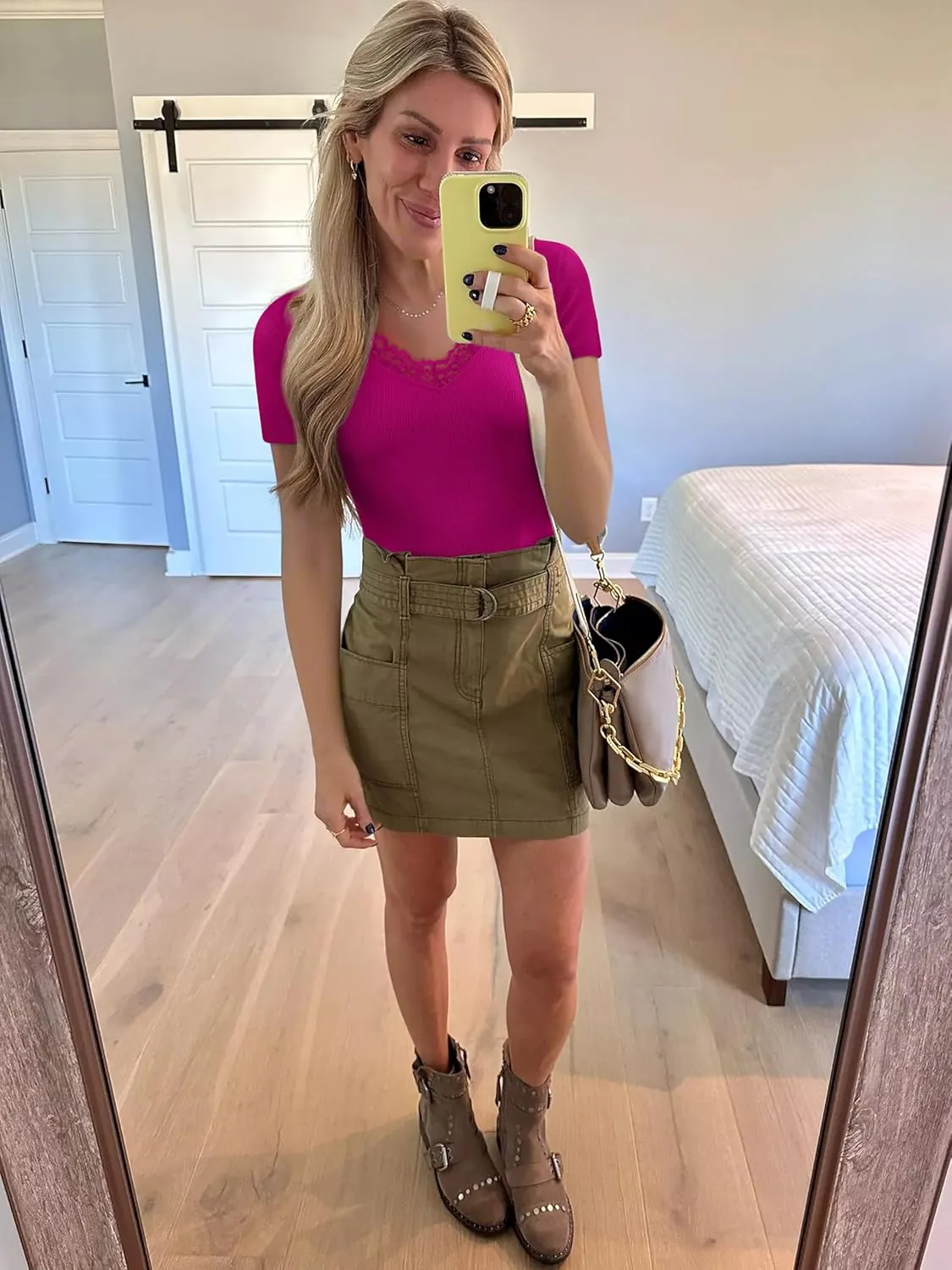 Women Short Sleeve Lace V Neck Shirts Ribbed Knit Fitted Basic Tee Tops Business Dressy Casual Summer Blouses T-Shirt